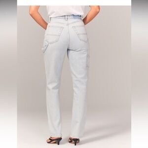 A&F Curve Love Ultra High Rise 90s Straight Carpenter Jean